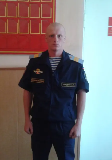 Я Алексей, 33, знакомлюсь без обязательств в Донецке