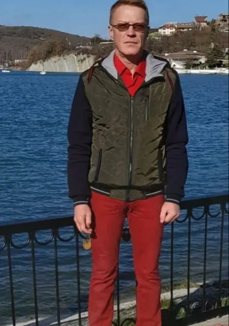 Дима из Липецка, ищу на сайте знакомства без обязательств