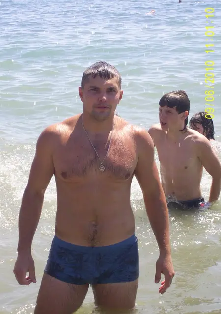 Я Rimliyn, 42, из Симферополя, ищу знакомства на одну ночь