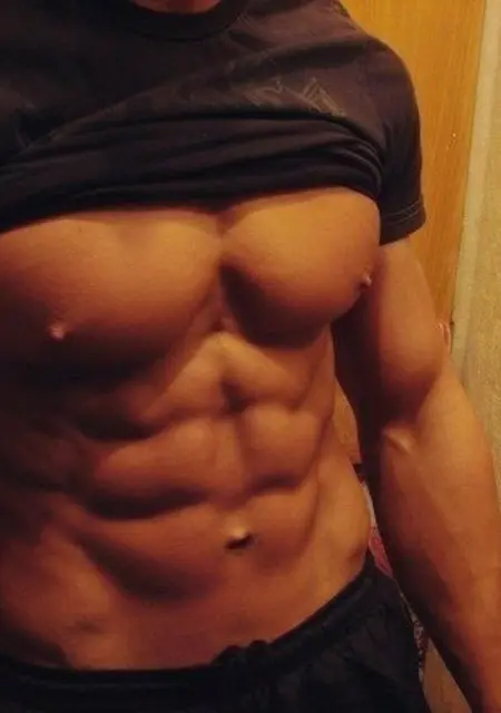 Азамат из Торжка, ищу на сайте постоянные отношения