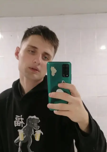 Никита из Воронежа, ищу на сайте знакомства на одну ночь