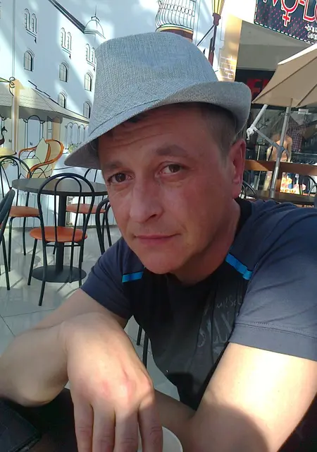 Тимур из Хабаровска, мне 50, познакомлюсь для общения