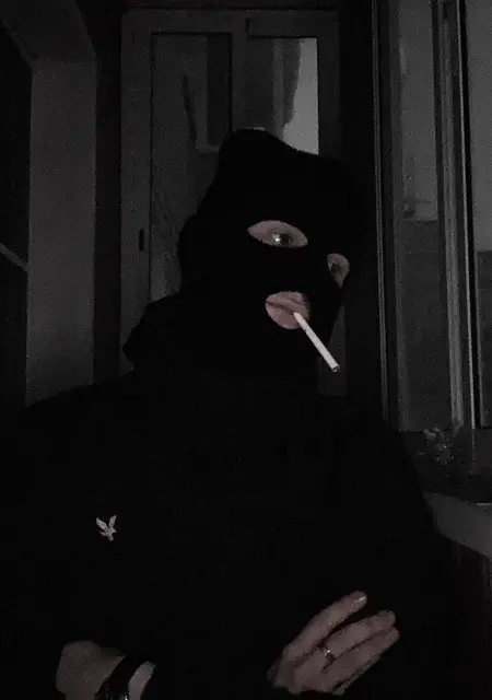 Я Сережа, 20, из Калуги, ищу знакомство для приятного времяпровождения