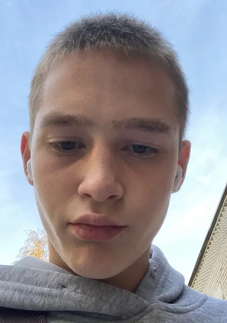 Тёма из Ярославля, ищу на сайте знакомства на одну ночь