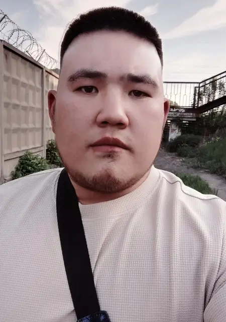 Слава из Абакана, ищу на сайте общение