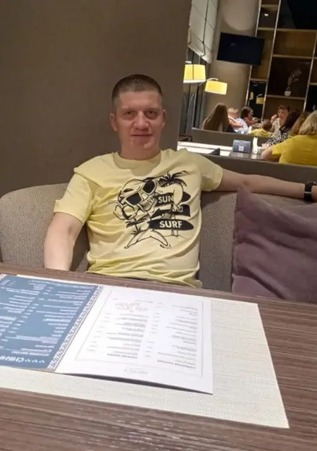 Я Евгений, 42, из Когалыма, ищу знакомства на одну ночь