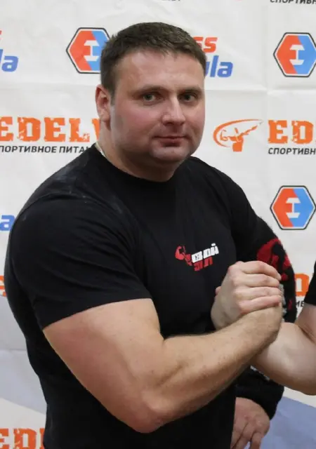 Я Михаил, 43, знакомлюсь без обязательств в Архангельске