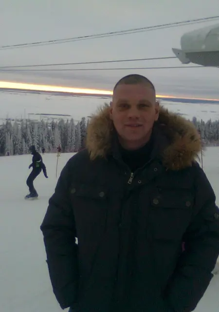 Я Алексей, 46, из Ноябрьска, ищу знакомства без обязательств