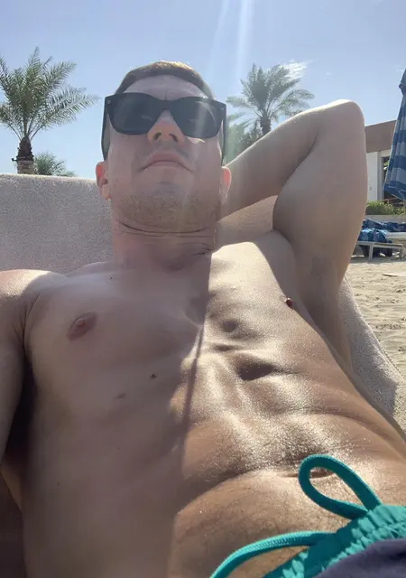 Я Макс, 39, знакомлюсь без обязательств в Перми