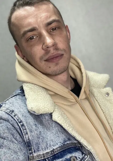 Александр из Москвы, мне 29, познакомлюсь для приятного времяпровождения