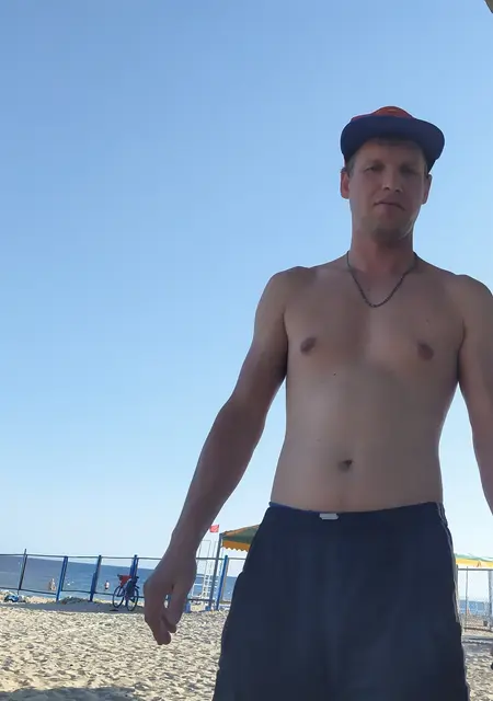 Я Алексей, 35, из Евпатории, ищу знакомство для постоянных отношений