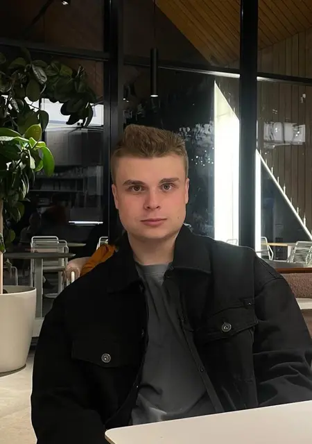 Я Артем, 23, знакомлюсь без обязательств в Калуге