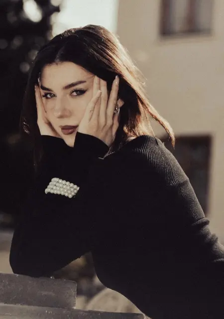 Я Ева, 27, из Тольятти, ищу знакомства без обязательств