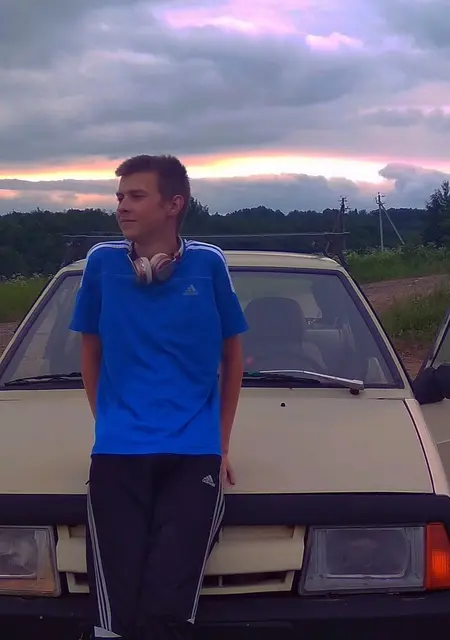 Михаил из Щелково, мне 21, познакомлюсь на одну ночь