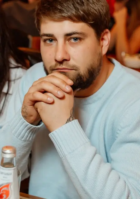 Я Женя, 34, из Невинномысска, ищу знакомство для постоянных отношений