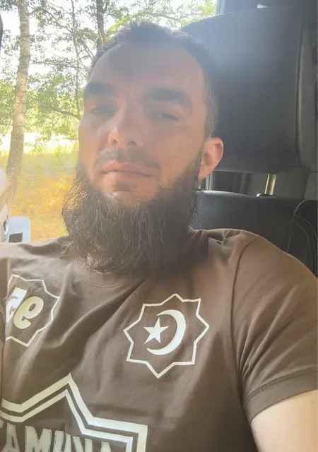 Muhammad из Грозного, ищу на сайте знакомства на одну ночь