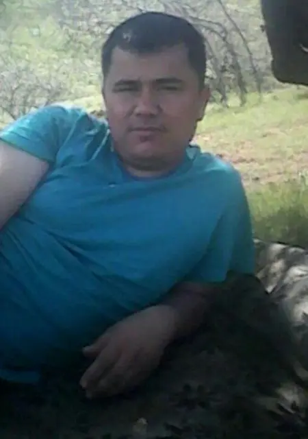 Салахиддин из Пушкина, ищу на сайте дружбу