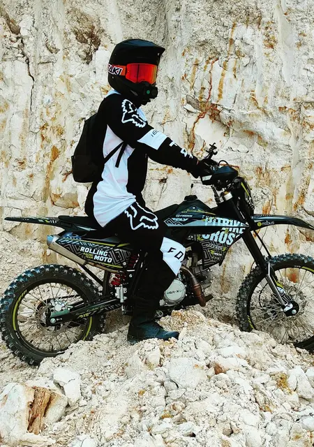 Grisha из Озерска, ищу на сайте постоянные отношения