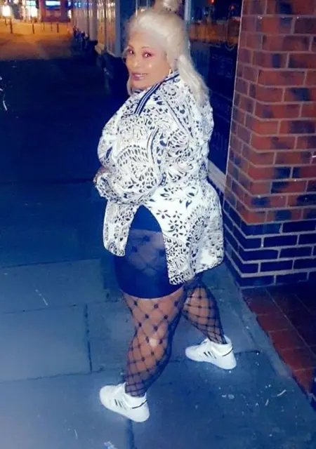 Lala from London, 37 years old, ready to meet