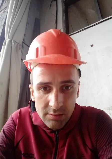 Димон из Новосибирска, ищу на сайте знакомства без обязательств