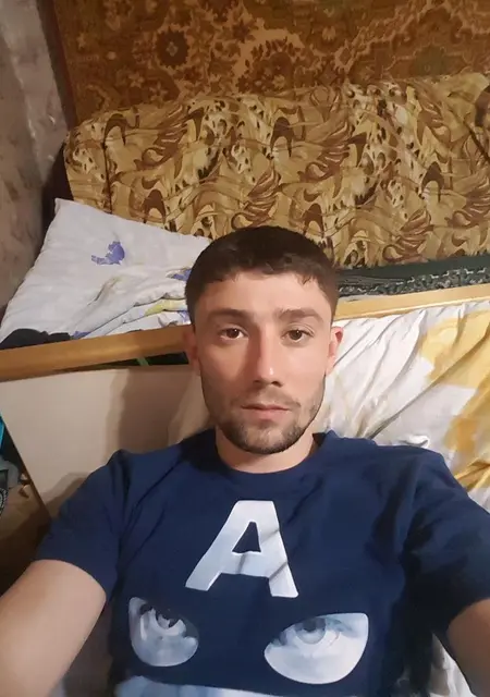 Я Владимир, 34, из Корсакова, ищу знакомства без обязательств