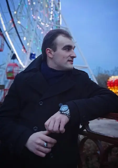 Я Евгений, 28, из Гродно, ищу знакомство для приятного времяпровождения