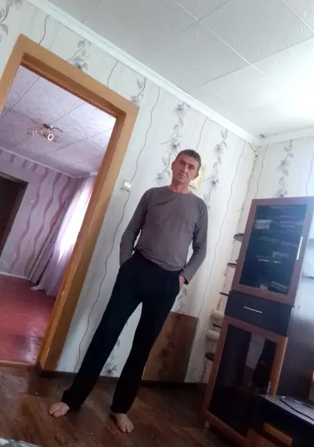 Валера из Ростова-на-Дону, мне 50, познакомлюсь на одну ночь