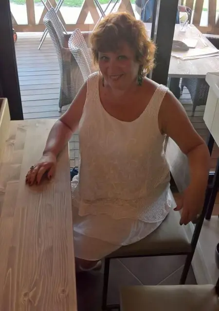 Я Лена, 49, знакомлюсь без обязательств в Сочи