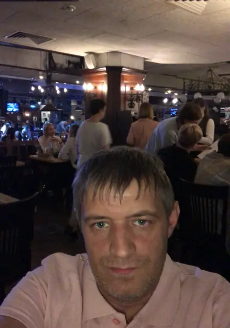 Я Женя, 40, из Екатеринбурга, ищу знакомства на одну ночь