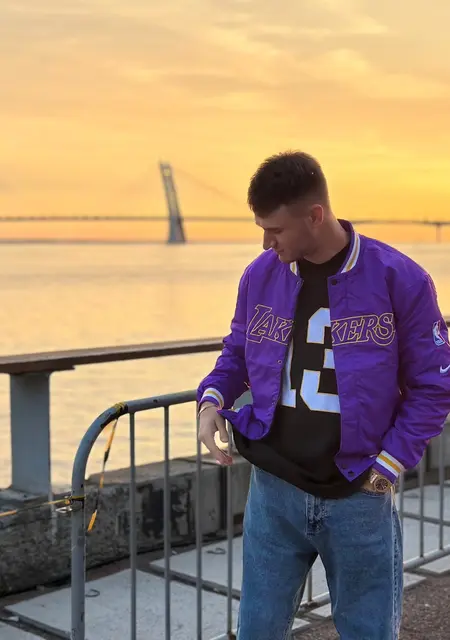 Я Илья, 28, знакомлюсь без обязательств в Твери