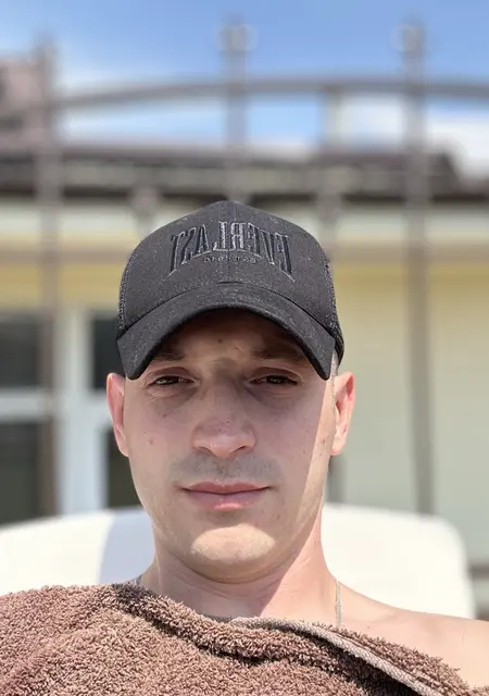 Данил из Ногинска, ищу на сайте знакомства на одну ночь