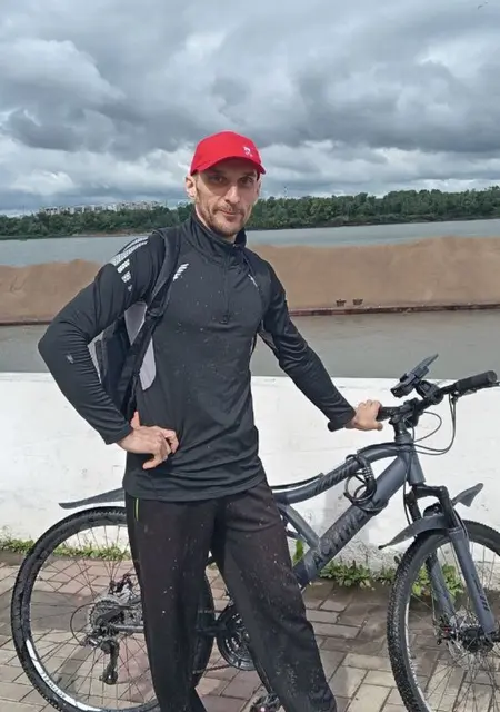 Я Longshi, 37, из Новосибирска, ищу знакомства на одну ночь