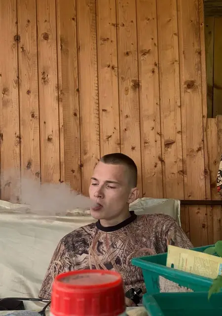 Антонио из Коврова, мне 20, познакомлюсь без обязательств