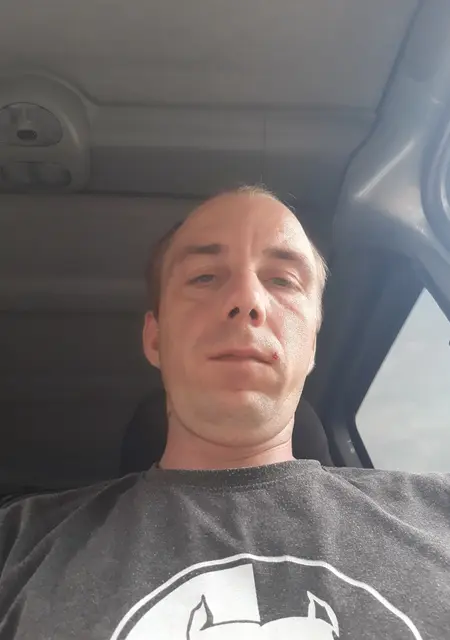 Я Николай, 31, знакомлюсь без обязательств в Железногорске