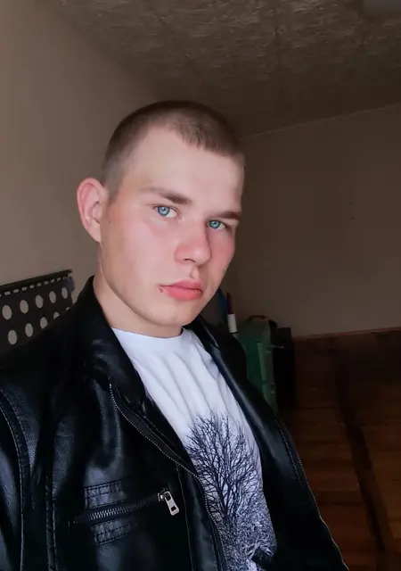 Роман из Петропавловска-Камчатского, мне 22, познакомлюсь без обязательств