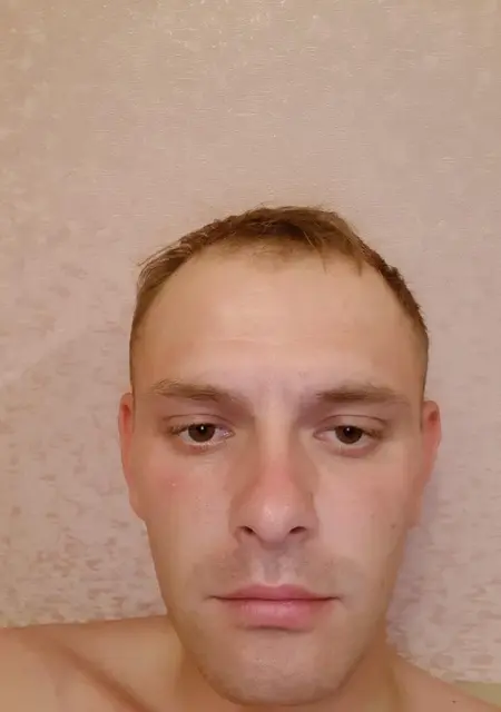 Никита из Новочеркасска, мне 35, познакомлюсь на одну ночь