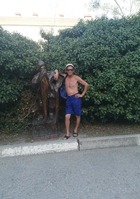 Ваня из Феодосии, ищу на сайте знакомства на одну ночь