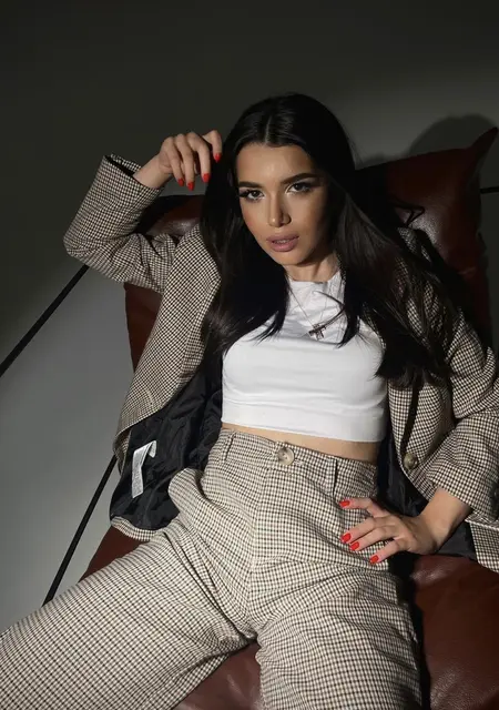 Светлана из Сочи, мне 29, познакомлюсь на одну ночь