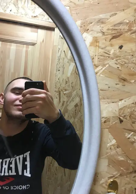 Кирилл из Котласа, ищу на сайте знакомства без обязательств