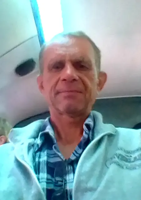 Слава из Красноярска, мне 56, познакомлюсь для общения