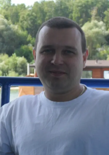 Сергей из Дмитрова, ищу на сайте постоянные отношения