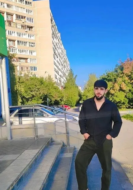 Я Shahriyor, 25, знакомлюсь на одну ночь в Самаре