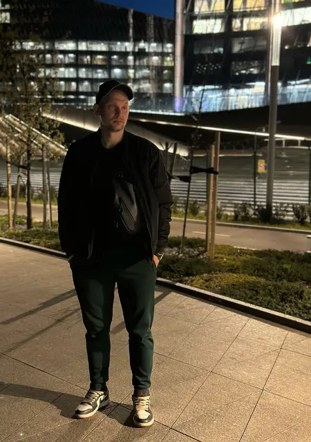 Александр из Балтийска, мне 34, познакомлюсь для приятного времяпровождения