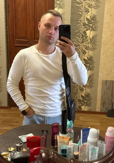 Я Санек, 26, из Павловского Посада, ищу знакомства без обязательств