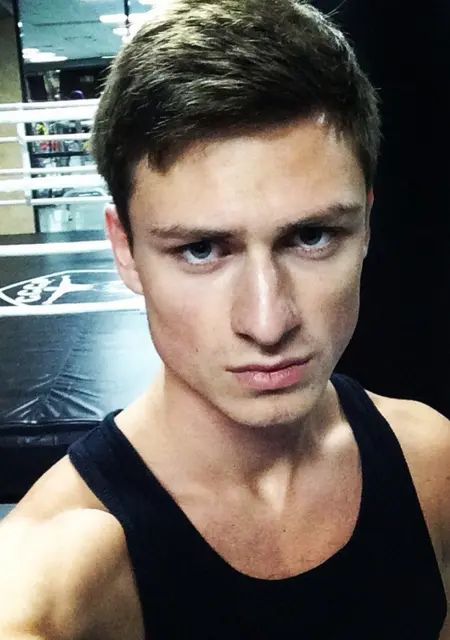 Максим из Иркутска, ищу на сайте знакомства на одну ночь