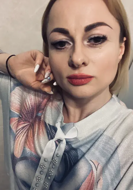 Лена из Кракова, ищу на сайте знакомства без обязательств