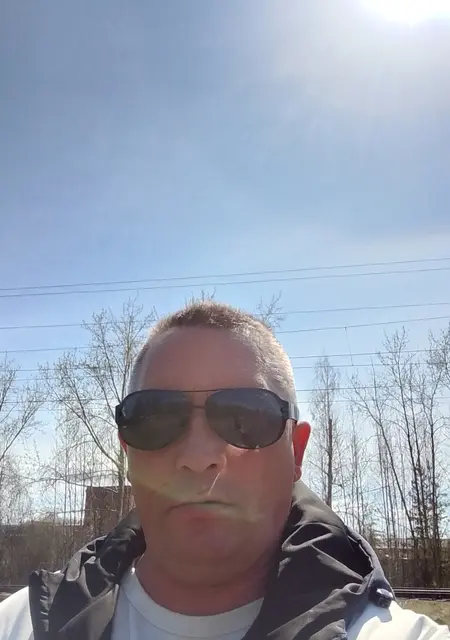 Я Немо, 55, из Екатеринбурга, ищу знакомства на одну ночь