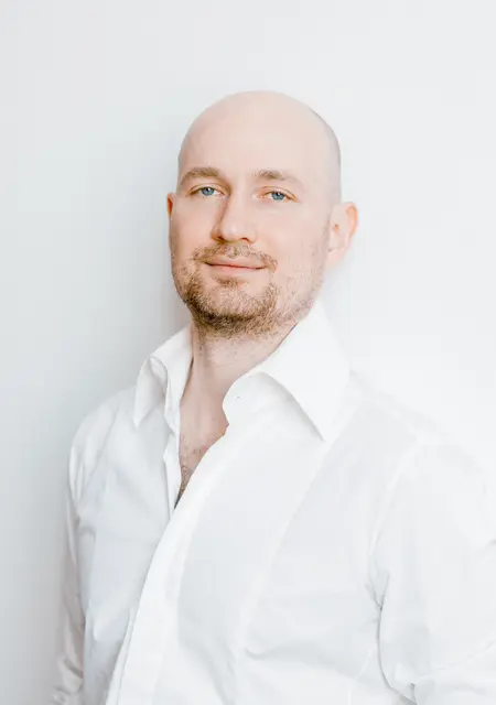 Я Антон, 40, из Ижевска, ищу знакомство для приятного времяпровождения