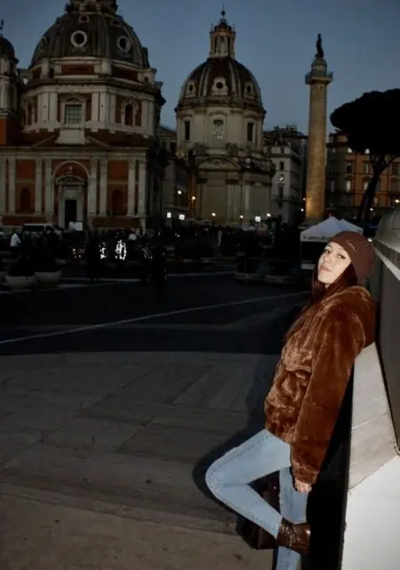 Gia из Рима, мне 28, познакомлюсь