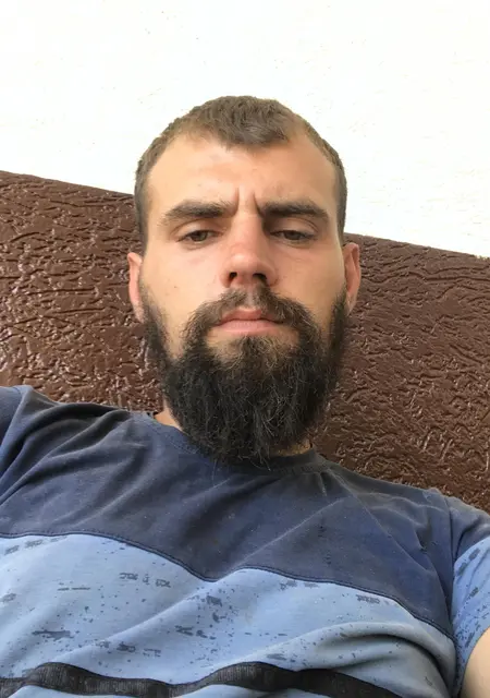 Я Amir, 33, знакомлюсь для приятного времяпровождения в Грозном